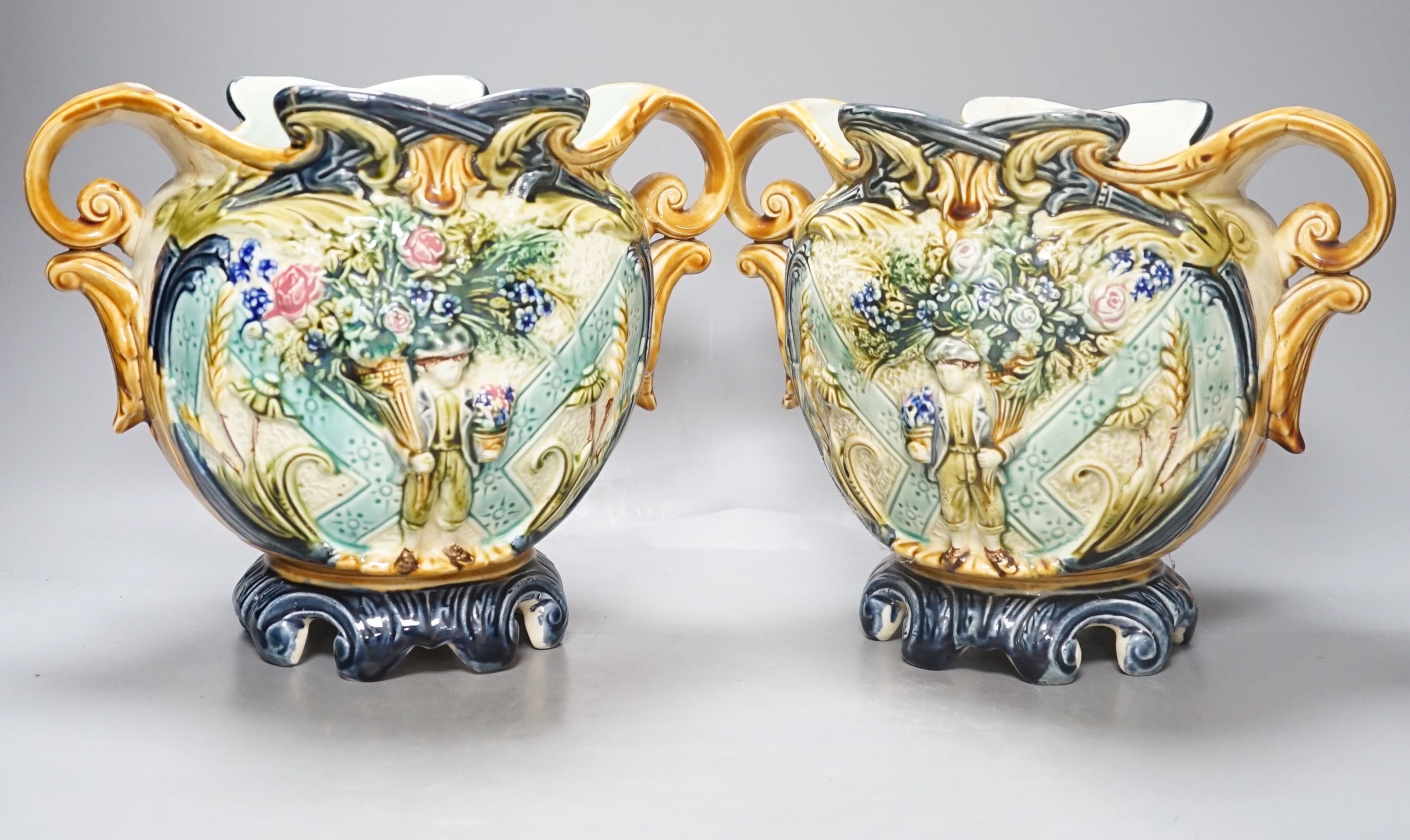 A pair of Continental Majolica jardinieres - 22cm tall